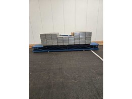 Shelving Nedcon - 10 blauwe staanders 5170x400x80   162 verzinkte legborden 1220x400