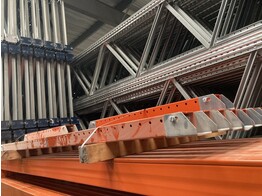 Steunladderbeveiligingsbalk Mecalux - C/C 2300mm - Oranje - NK