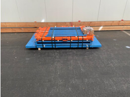 Medium cantilever VAMM-RACK - 5 columns 2000   5 double sided feet 600   27 arms 600x80